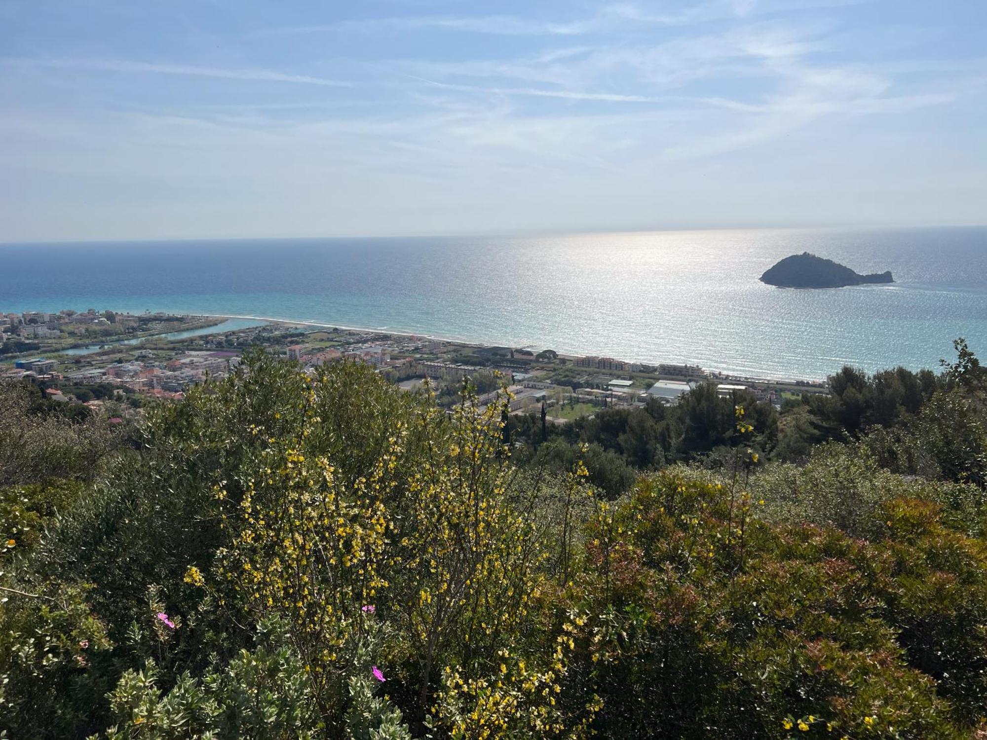LE TORRI Riviera Holiday Albenga Exterior foto